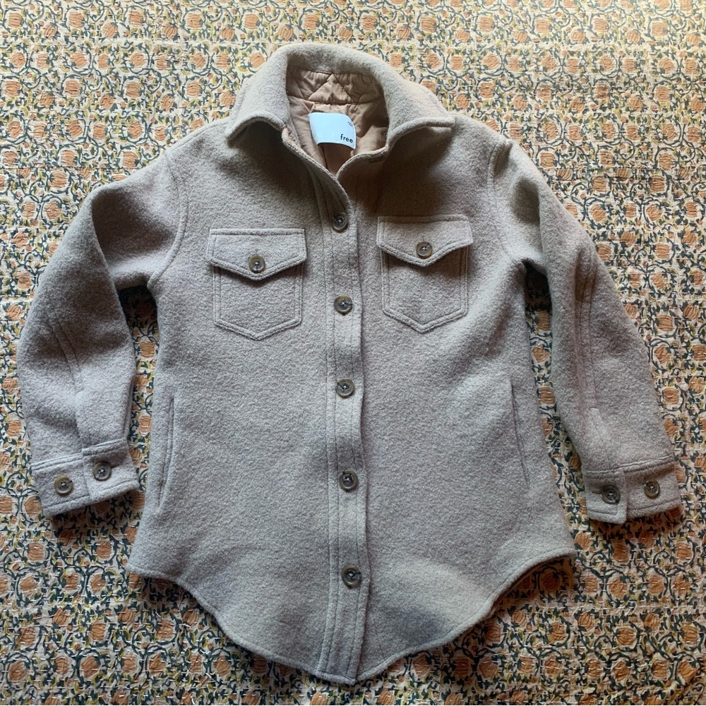 Aritzia Wilfred Free Ganna Shacket